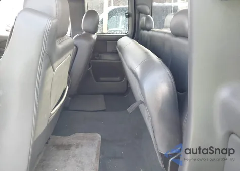 2003 Chevrolet Silverado 1500 Ss z USA, uszkodzony, nr VIN 2GCEK19N631320324